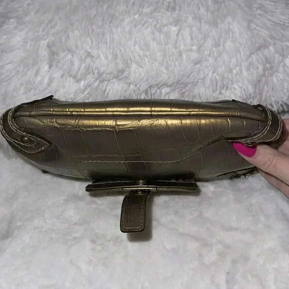 Vintage Y2K Gold Metallic Nine Purse Mobwife Faux croc Handbag Shoulder bag EUC - Picture 5 of 14